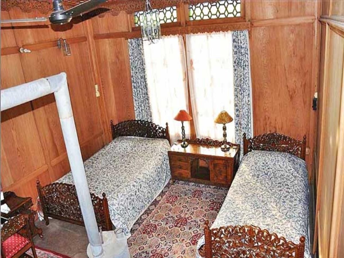 New Jersey Houseboats Otel Nagin Bagh Dış mekan fotoğraf